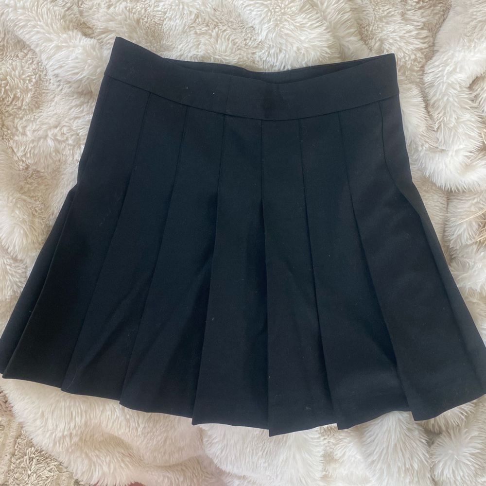 Aritzia Sunday Best Black Pleated Mini Skirt